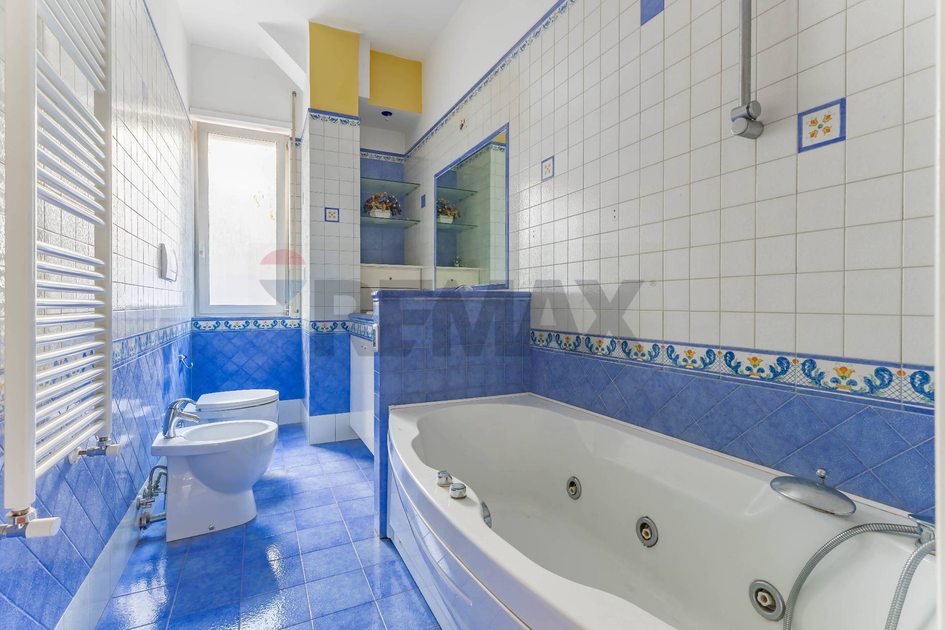 Appartamento in vendita a Bari, Picone