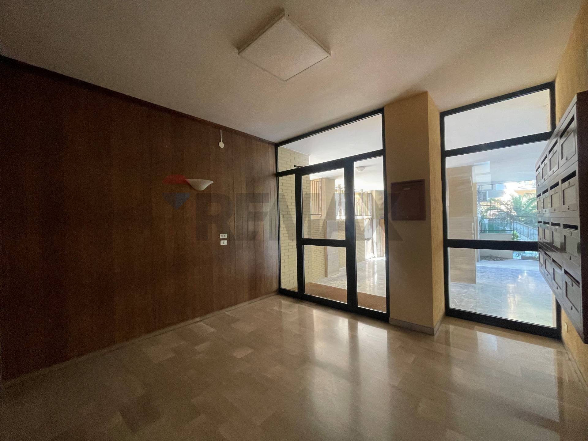 Appartamento in vendita a Bari, Picone