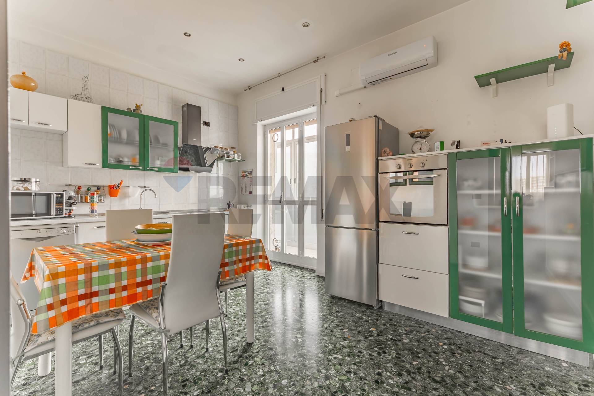 Appartamento in vendita a Bari, San Paolo