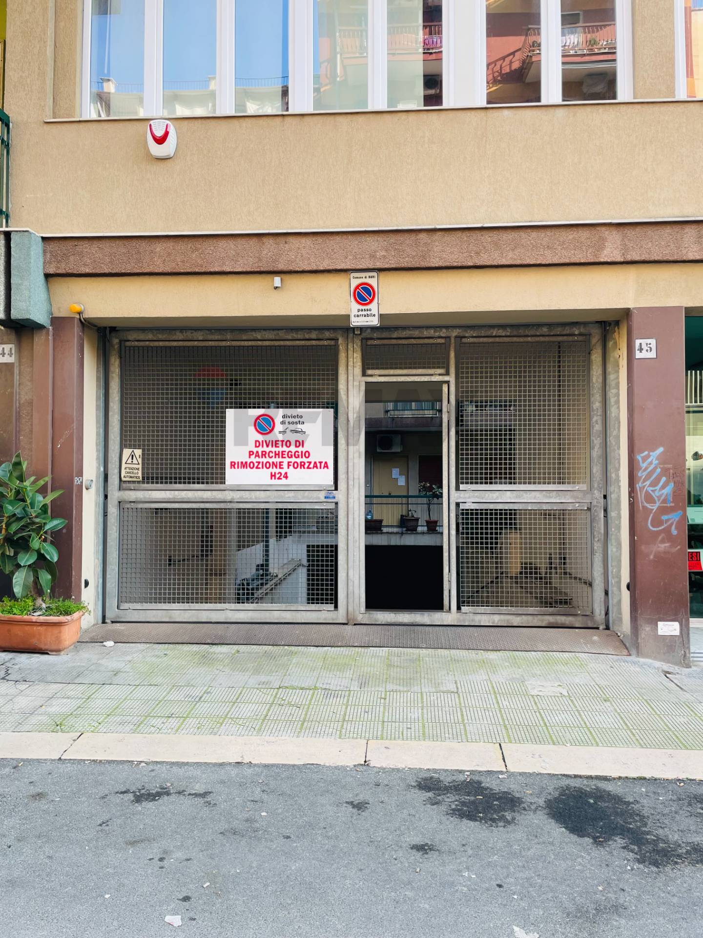 Magazzino/Deposito Bari
