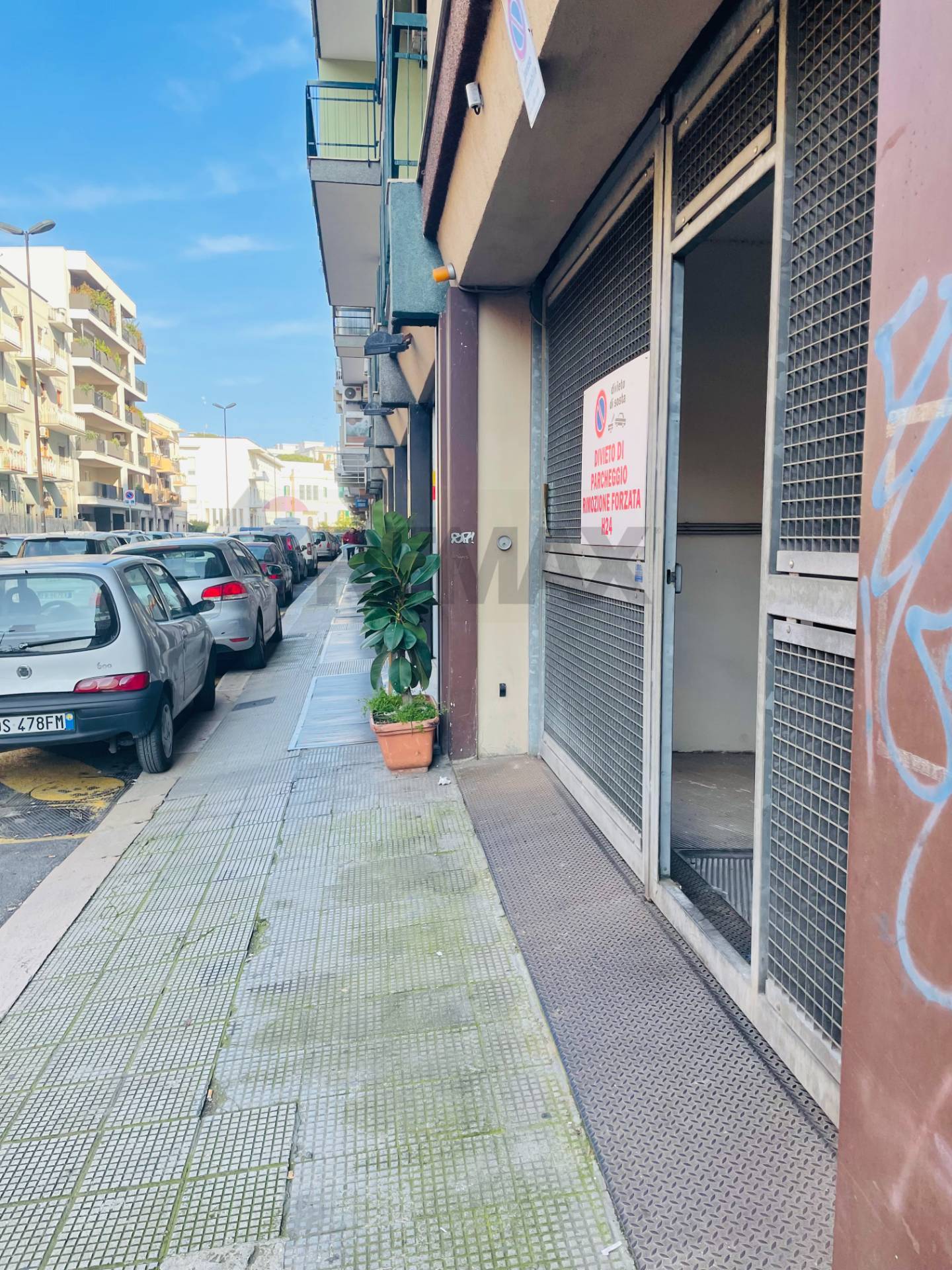 Magazzino/Deposito Bari