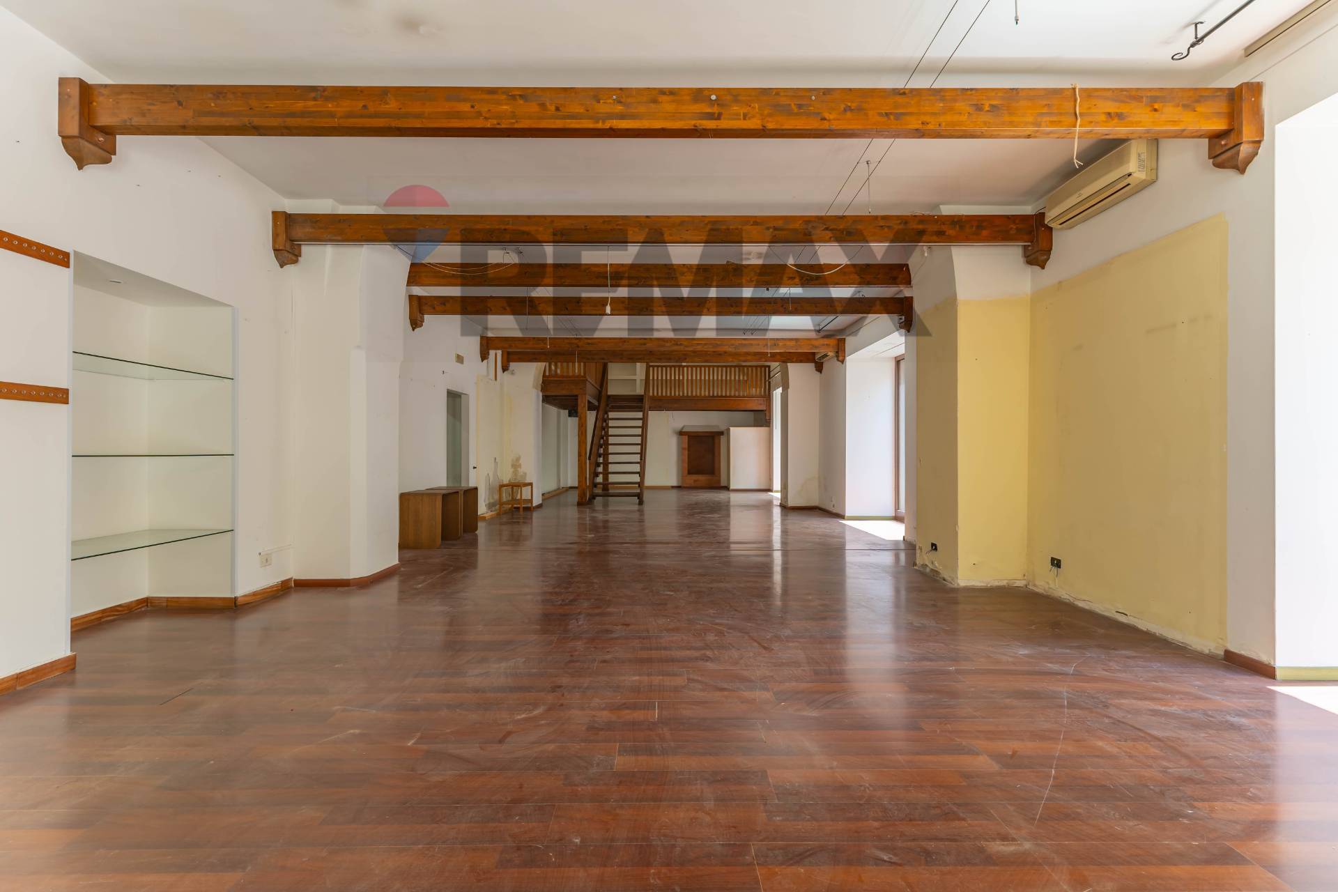 Locale commerciale Triggiano