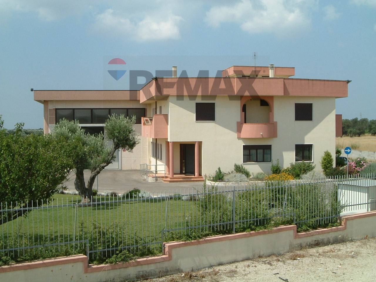 Capannone Industriale Tuglie