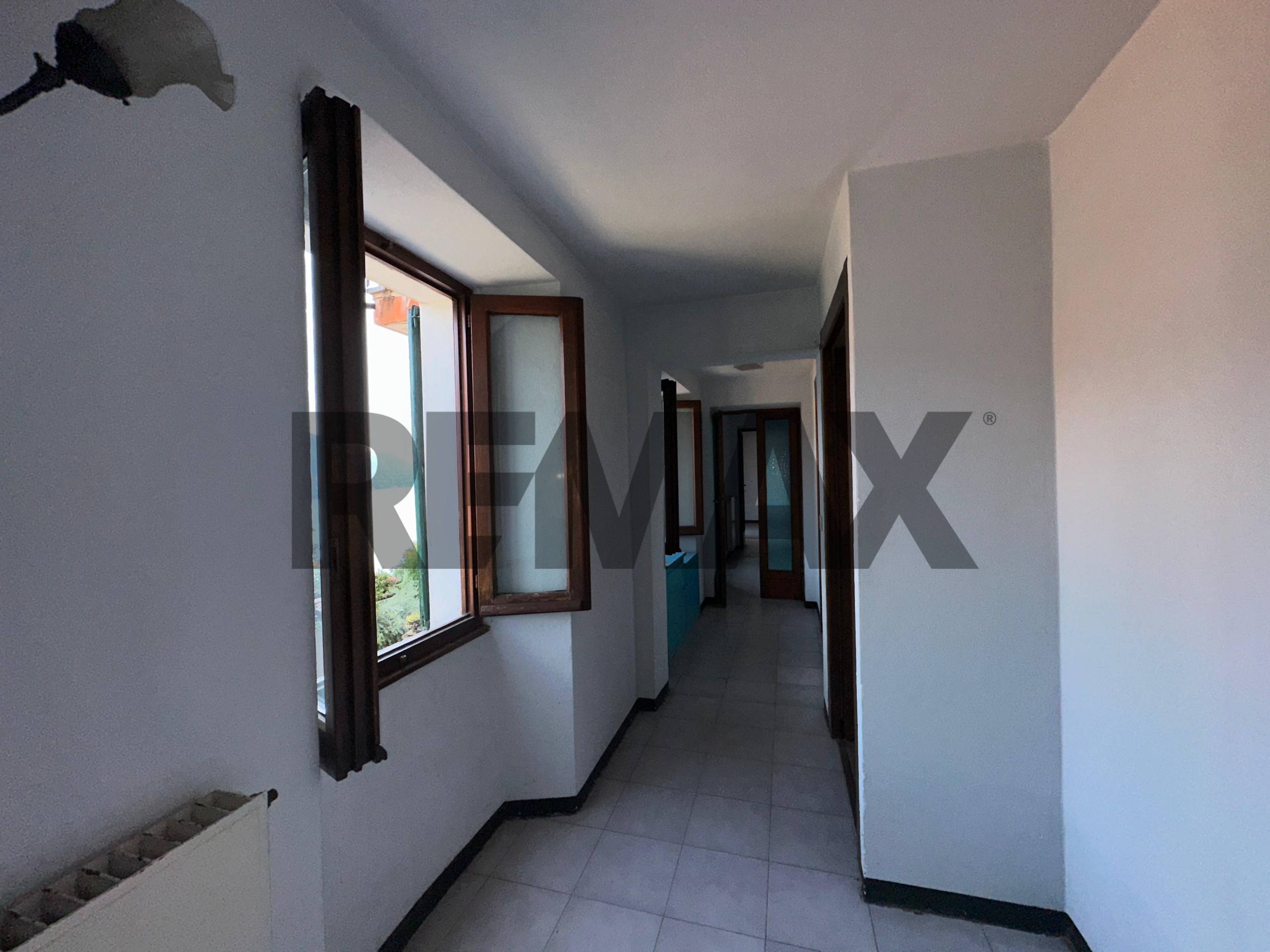 Casa Indipendente in vendita a Carate Urio - foto 7