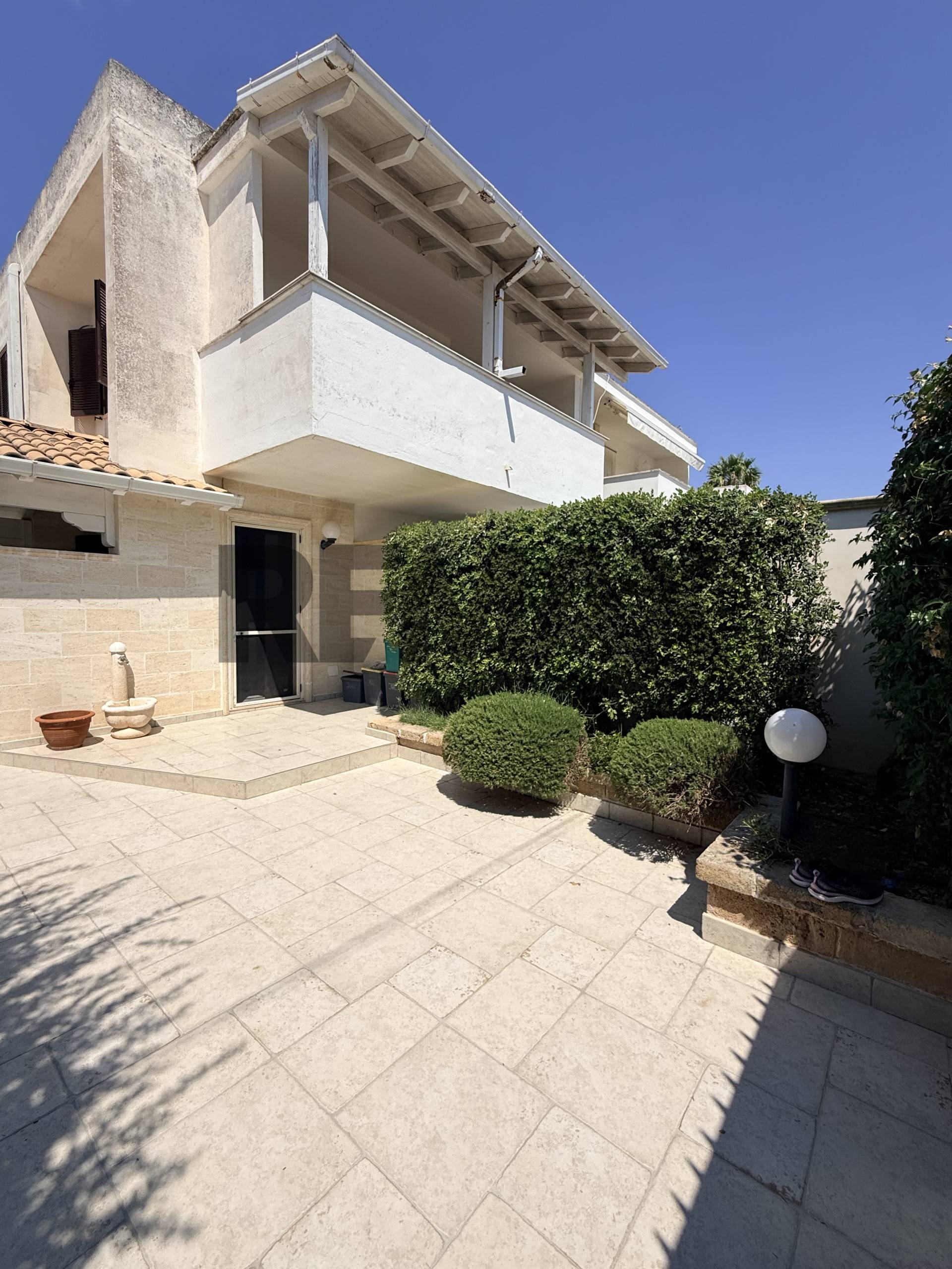 Villa bifamiliare Porto Cesareo