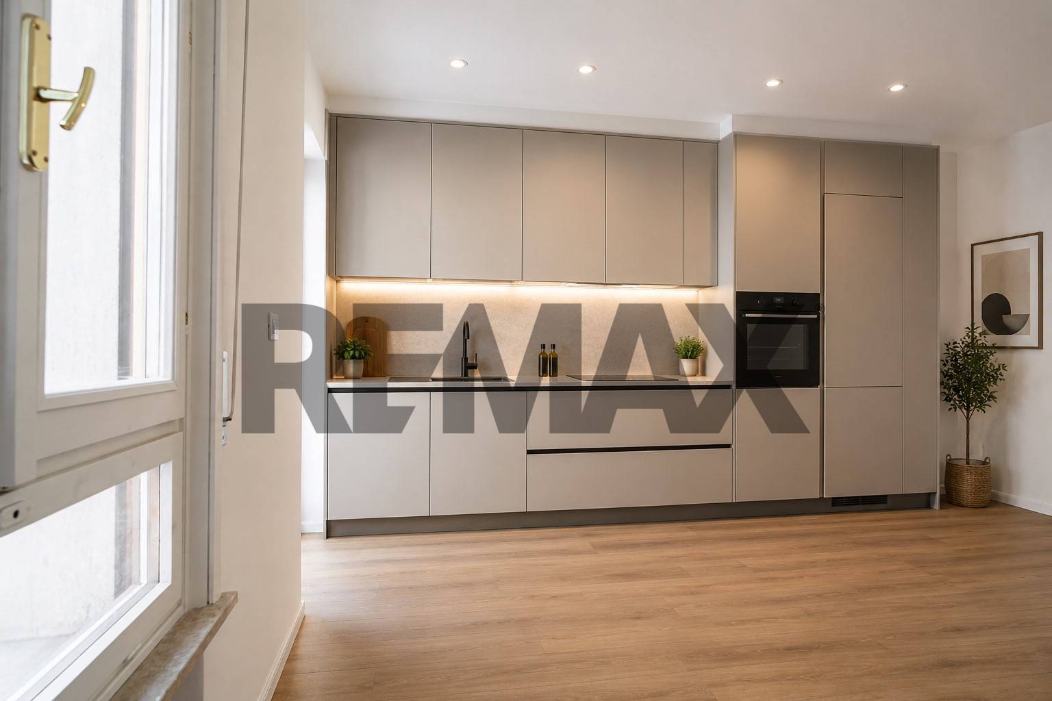 Appartamento in vendita a Parma, Centro - foto 2