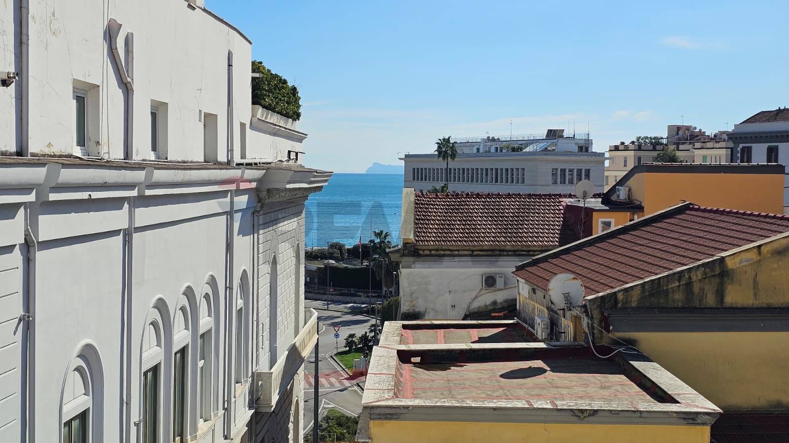 Attico in vendita a Napoli, Chiaia, mergel... - foto 1