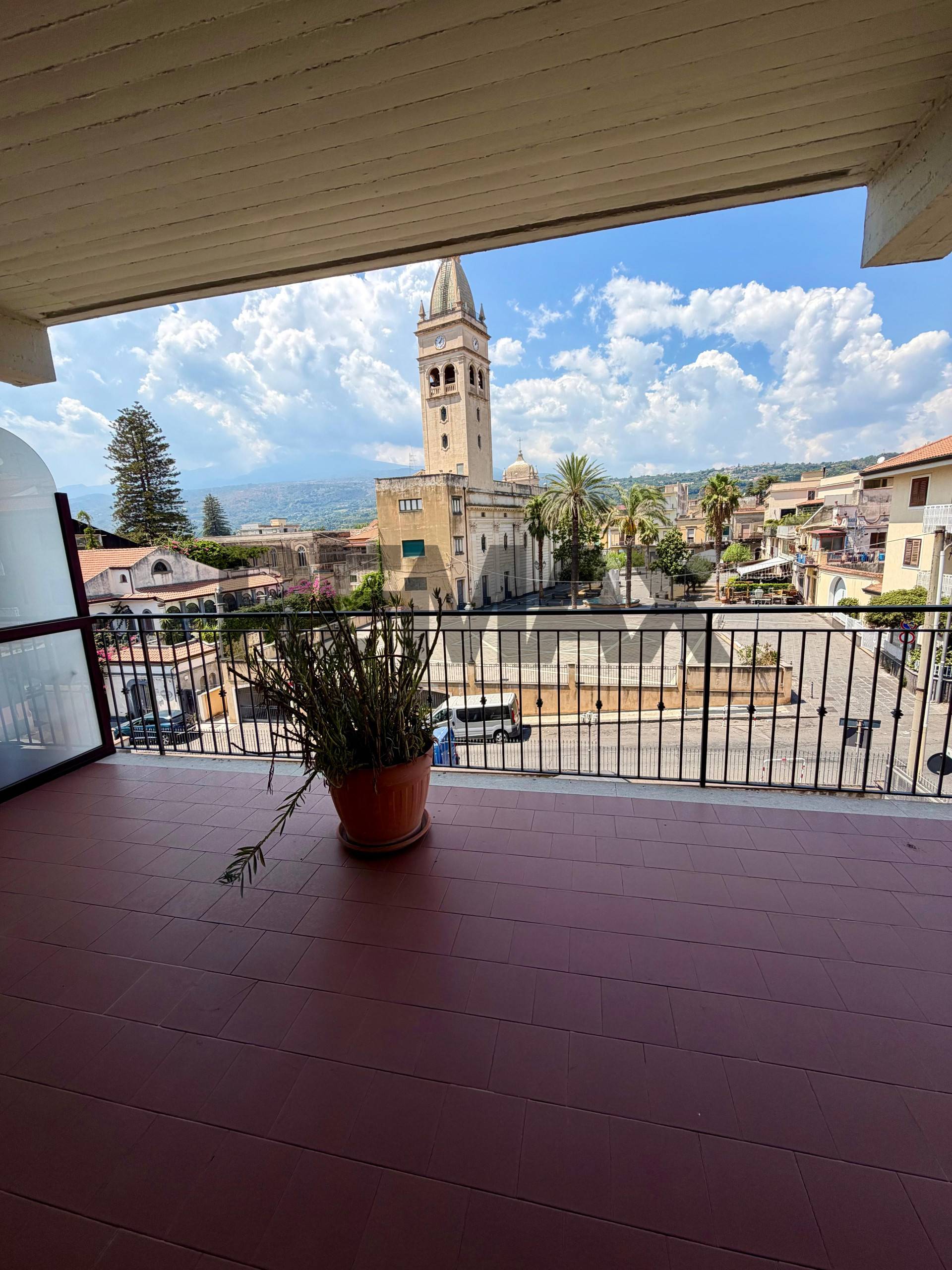 Appartamento in vendita a Fiumefreddo di S... - foto 2