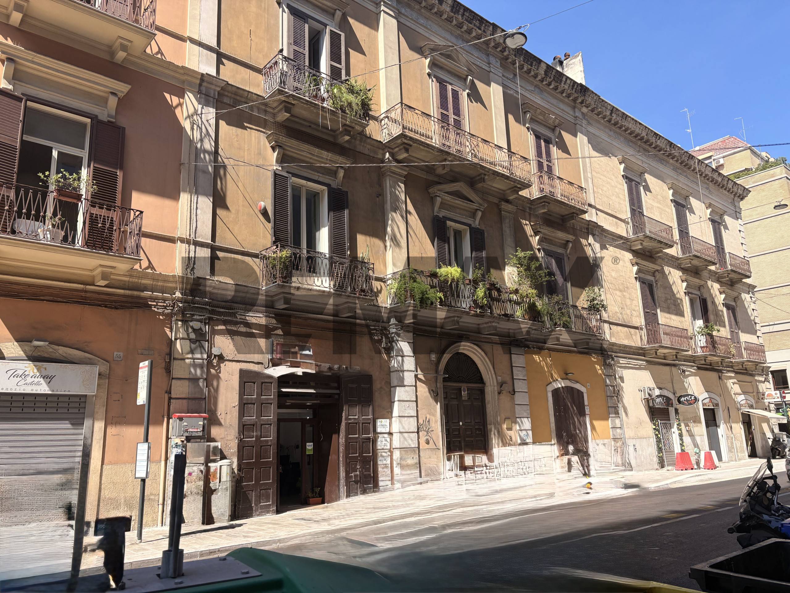 Locale commerciale Bari