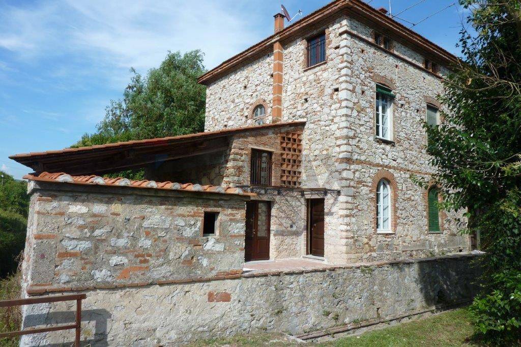 Casa Indipendente in vendita a Lucca, Nozz... - foto 1