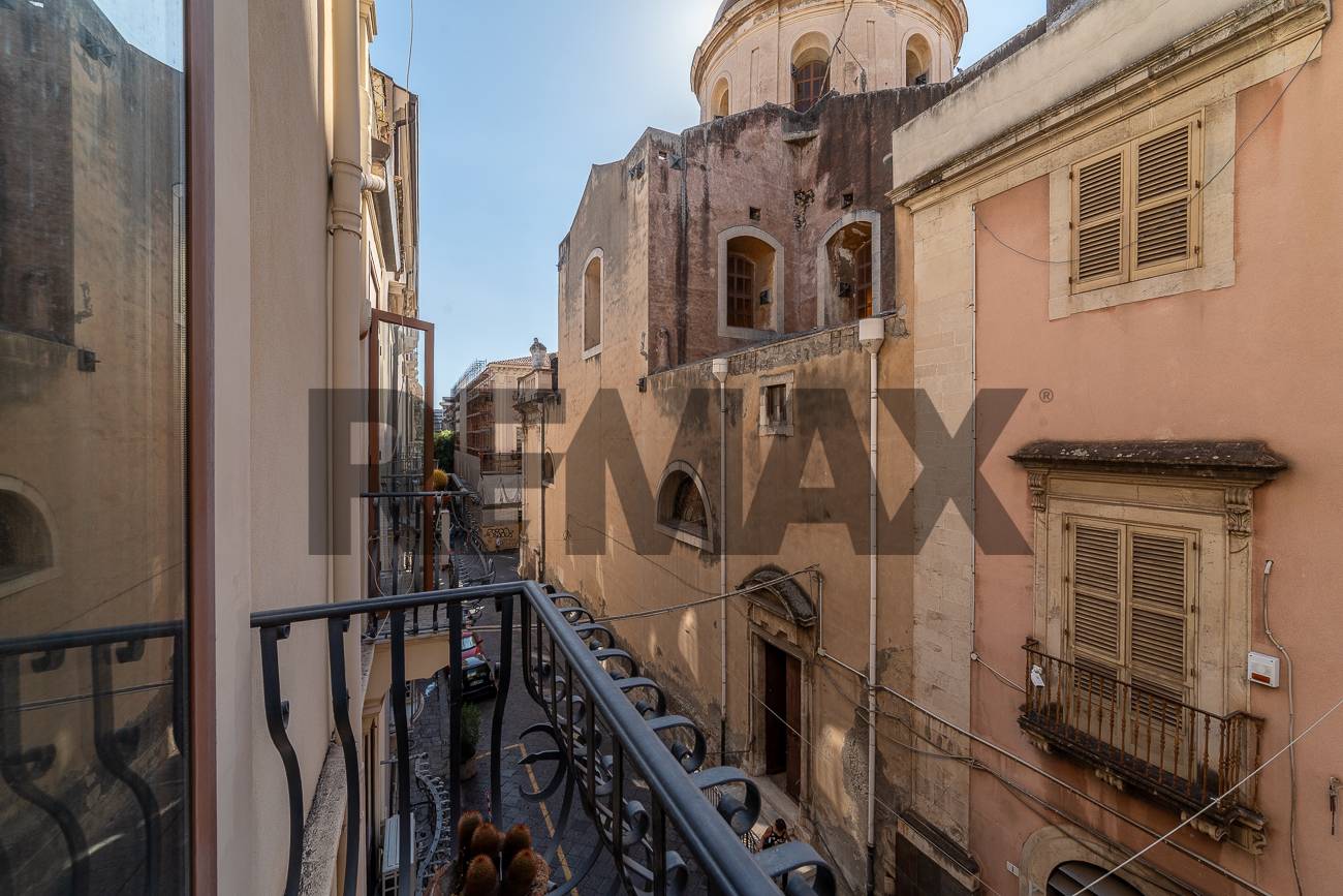 Appartamento in vendita a Catania, Centro storico, porto - foto 6