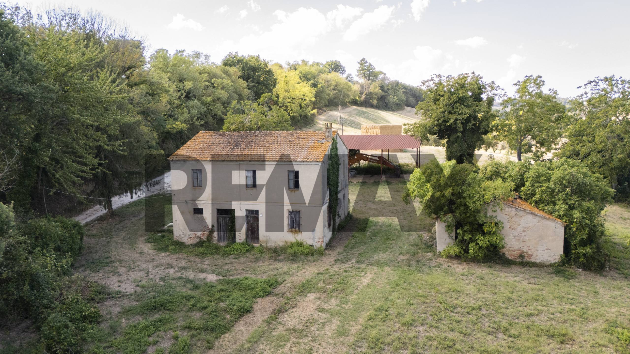 Rustico/Casale in vendita a Castelleone di Suasa - foto 2