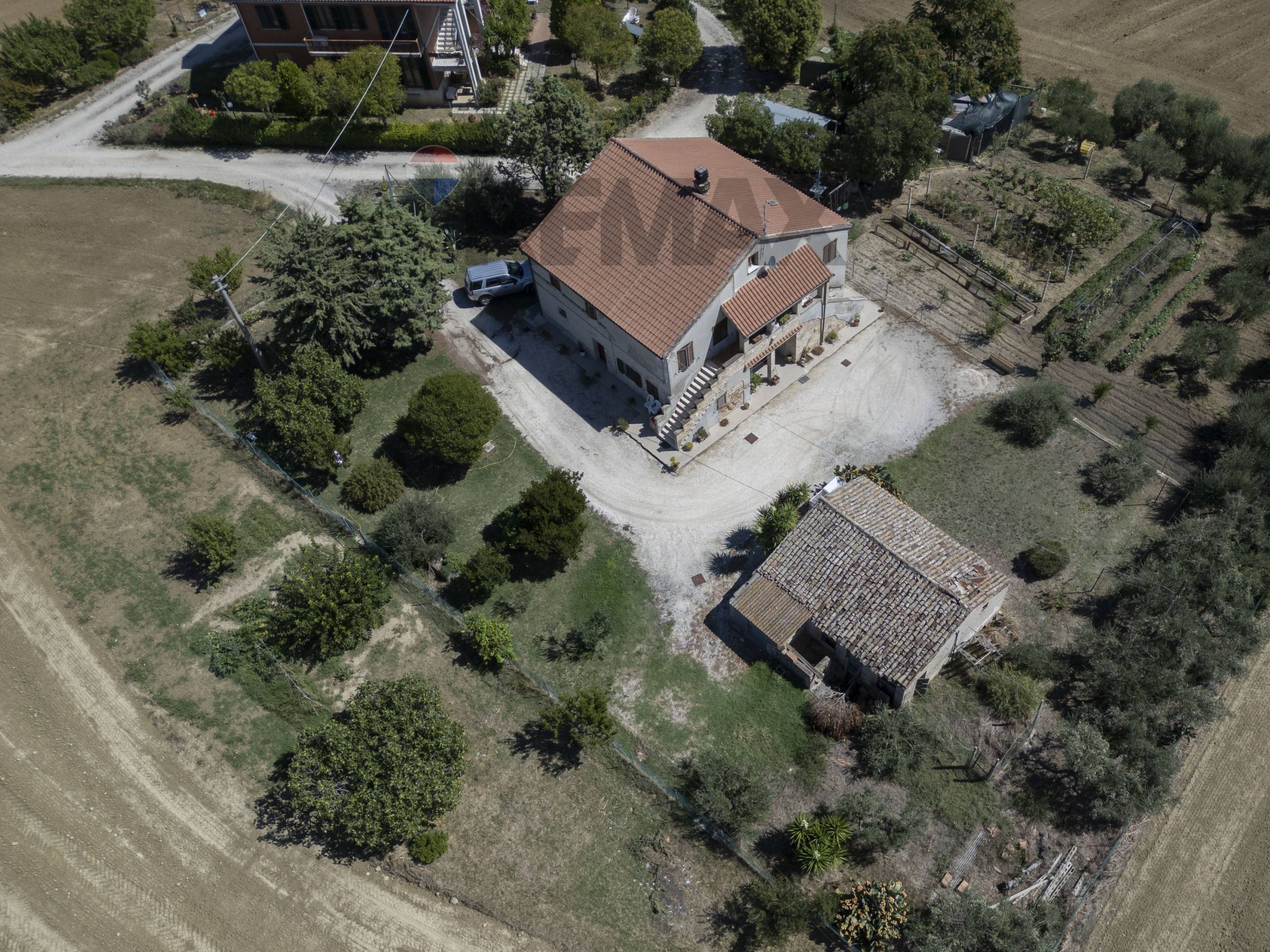 Rustico/Casale in vendita a Recanati - foto 9