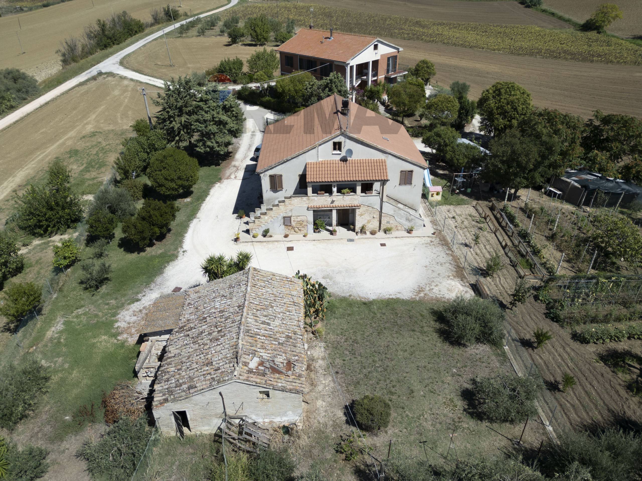 Rustico/Casale in vendita a Recanati - foto 2
