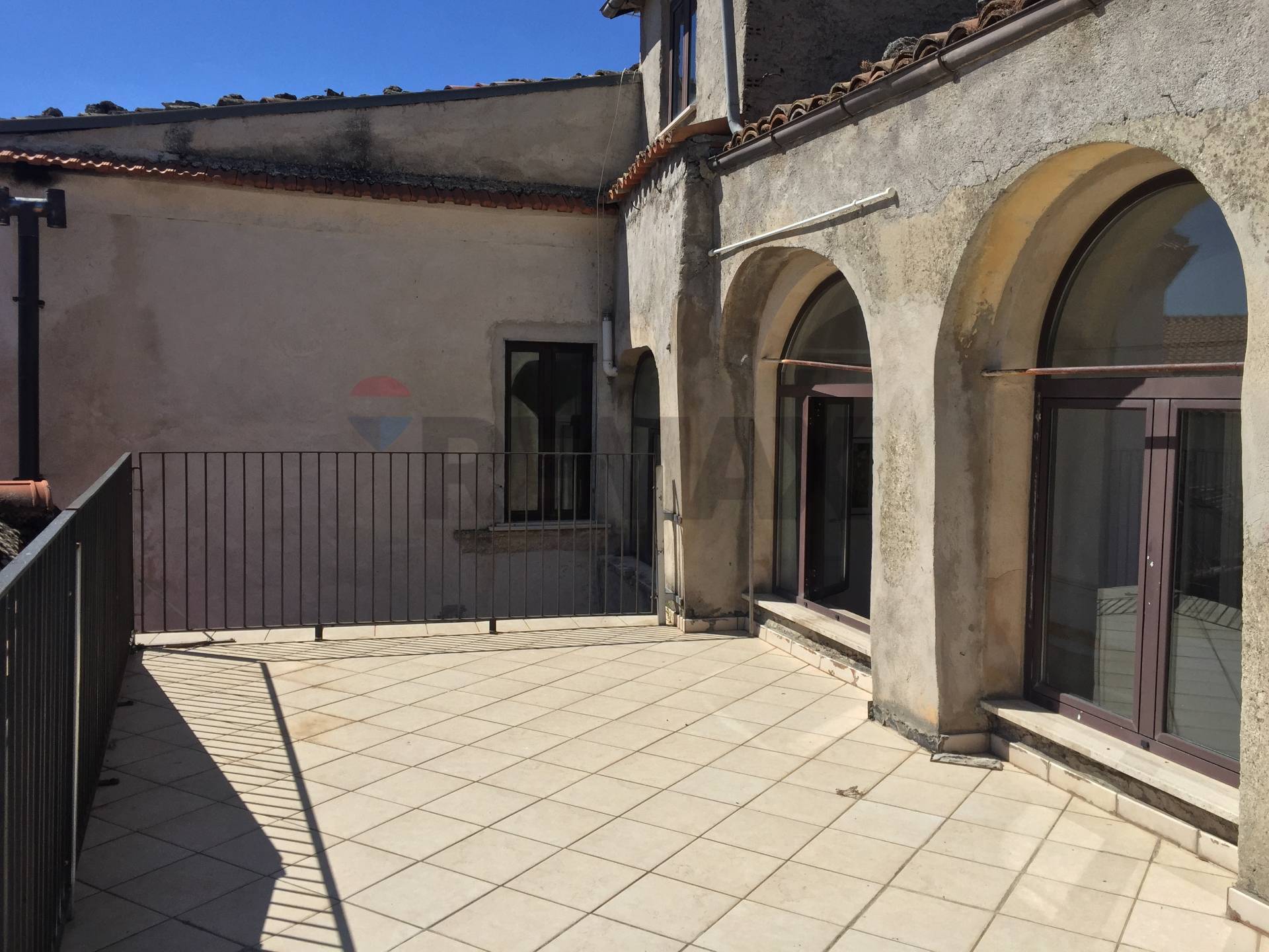 Casa Indipendente in vendita a Castel San Vincenzo - foto 1