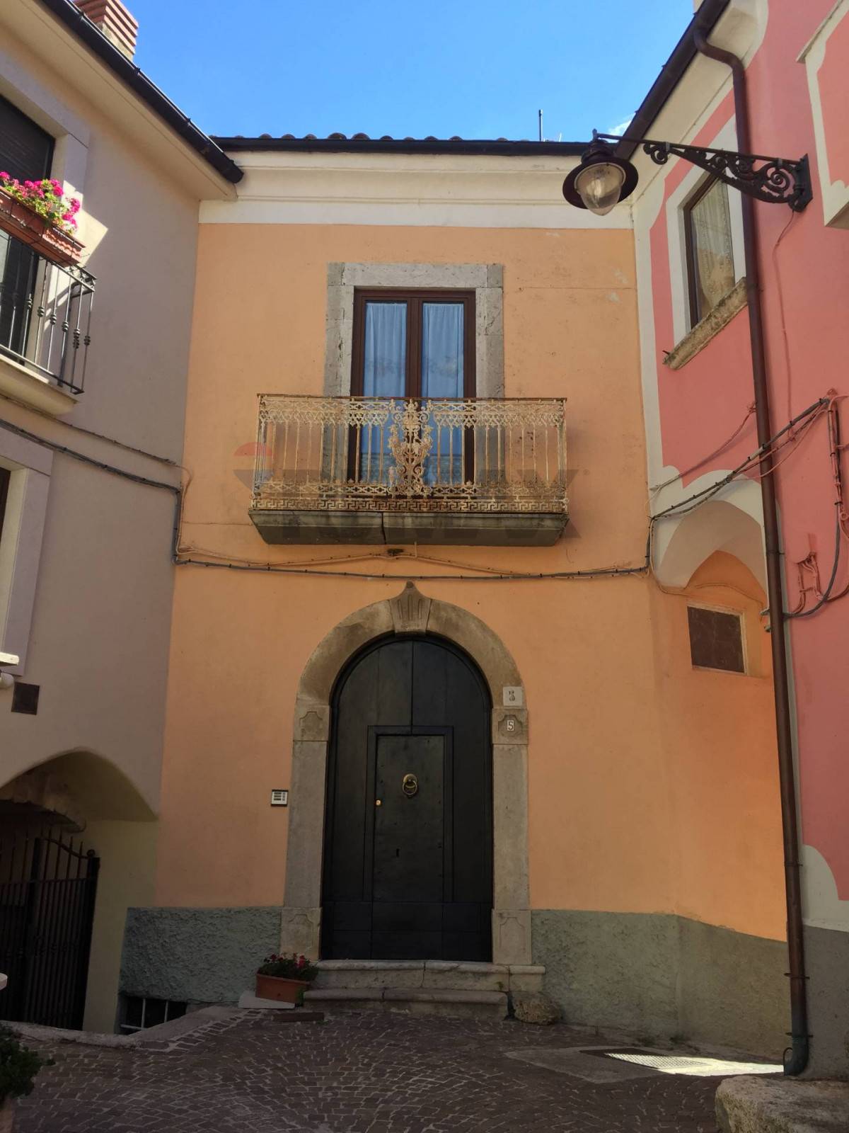 Casa Indipendente in vendita a Castel San Vincenzo - foto 2