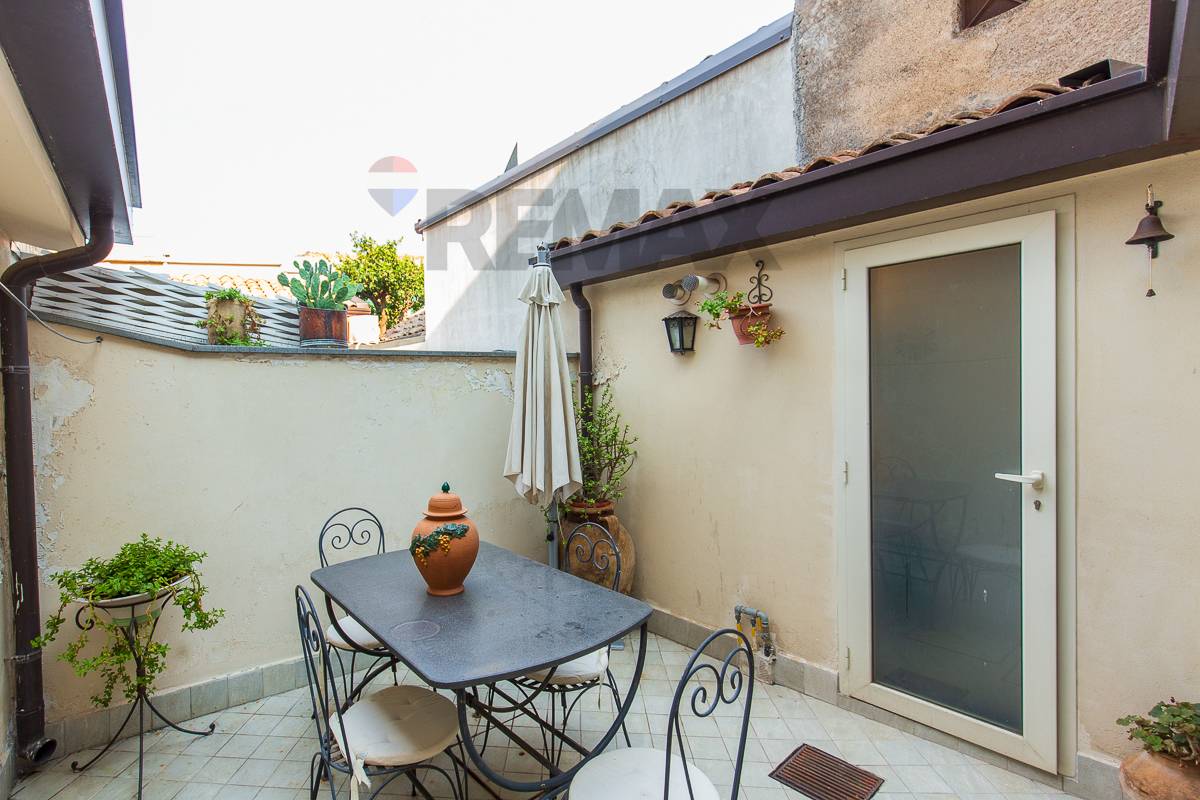 Casa Indipendente in vendita a Aci Bonacco... - foto 3