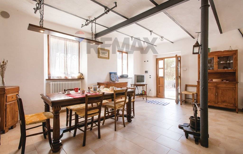 Casa Indipendente in vendita a Pergola - foto 1