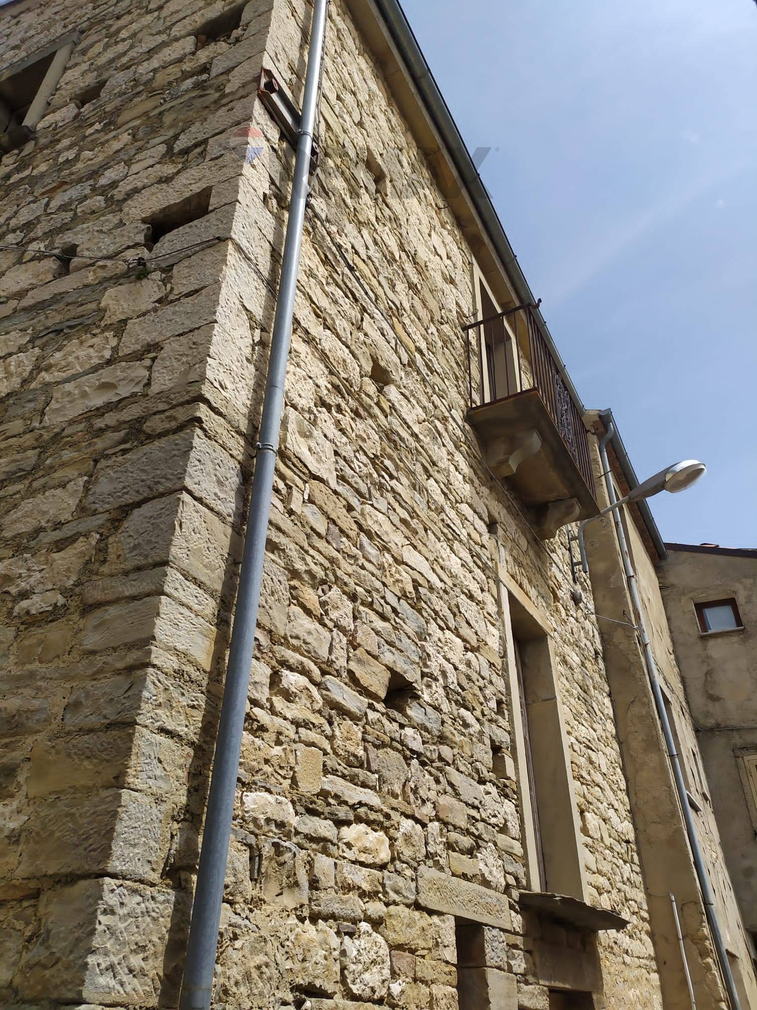 Rustico/Casale in vendita a Civitaluparell... - foto 5