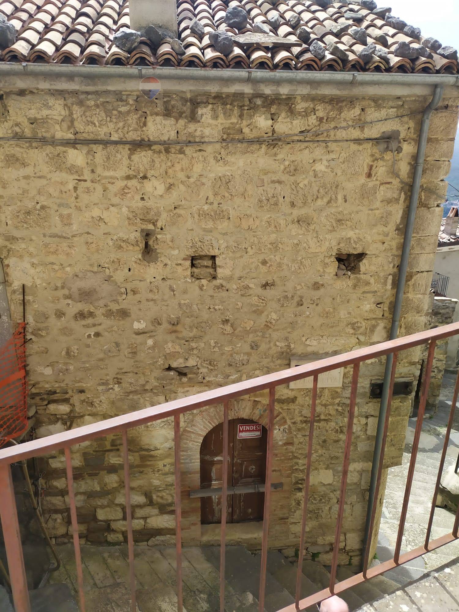 Rustico/Casale in vendita a Civitaluparell... - foto 6