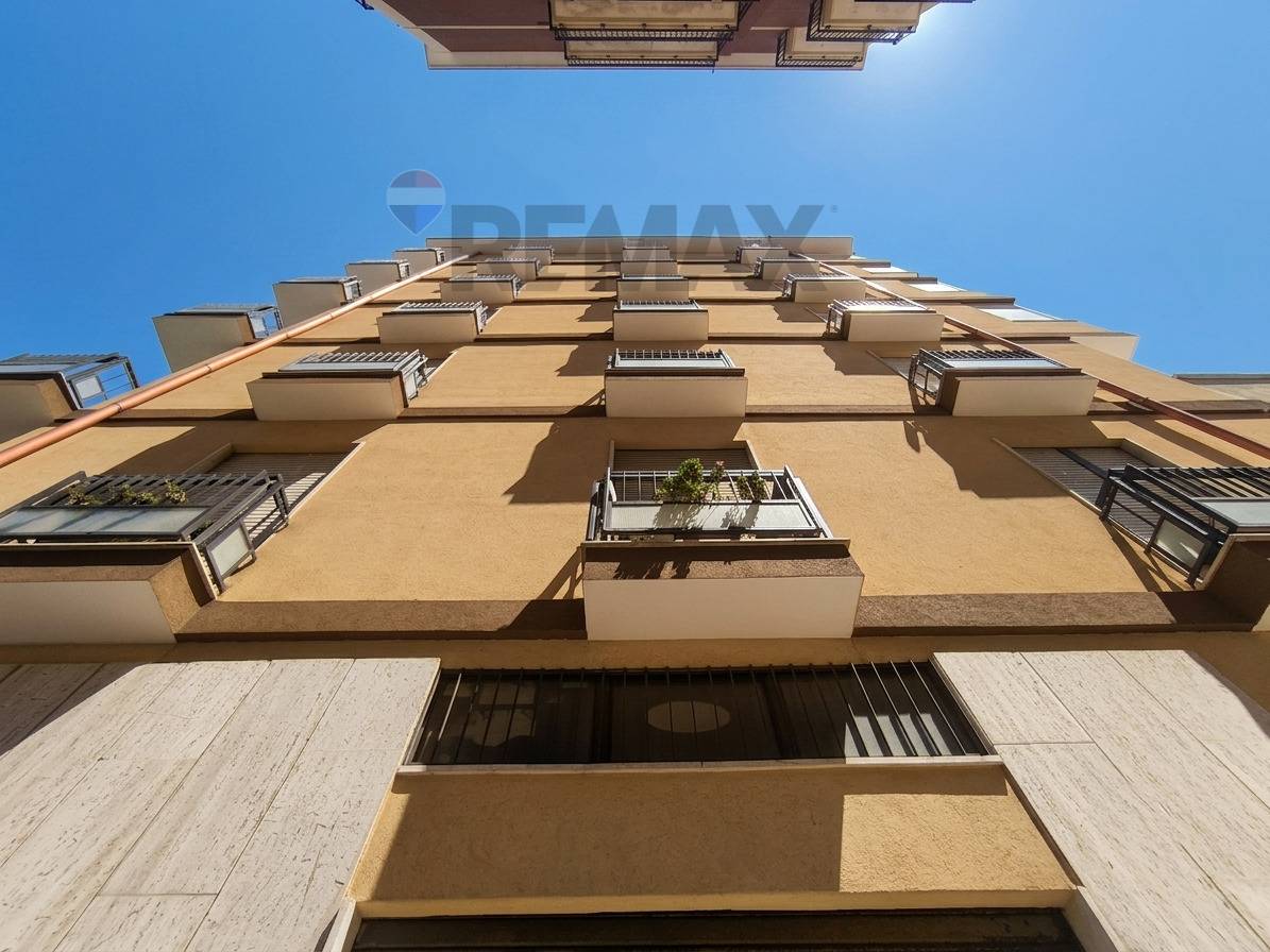 Ufficio in vendita a Brindisi, Centro storico, cappuccini, commenda - foto 1