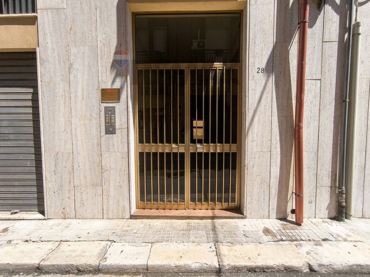 Ufficio in vendita a Brindisi, Centro storico, cappuccini, commenda - foto 2