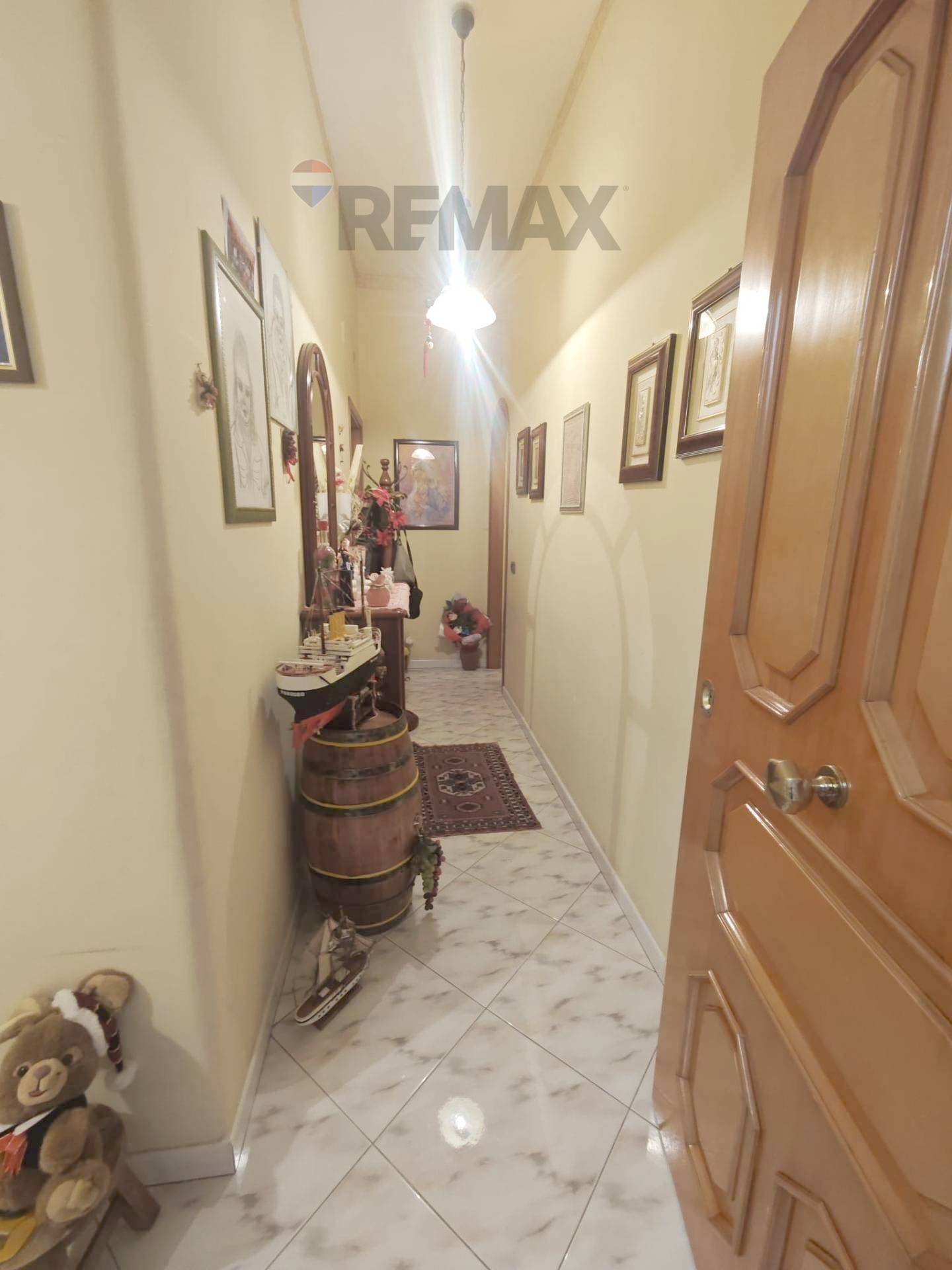 Casa Indipendente in vendita a Catania, Ferrarotto, palestro, calcare - foto 2