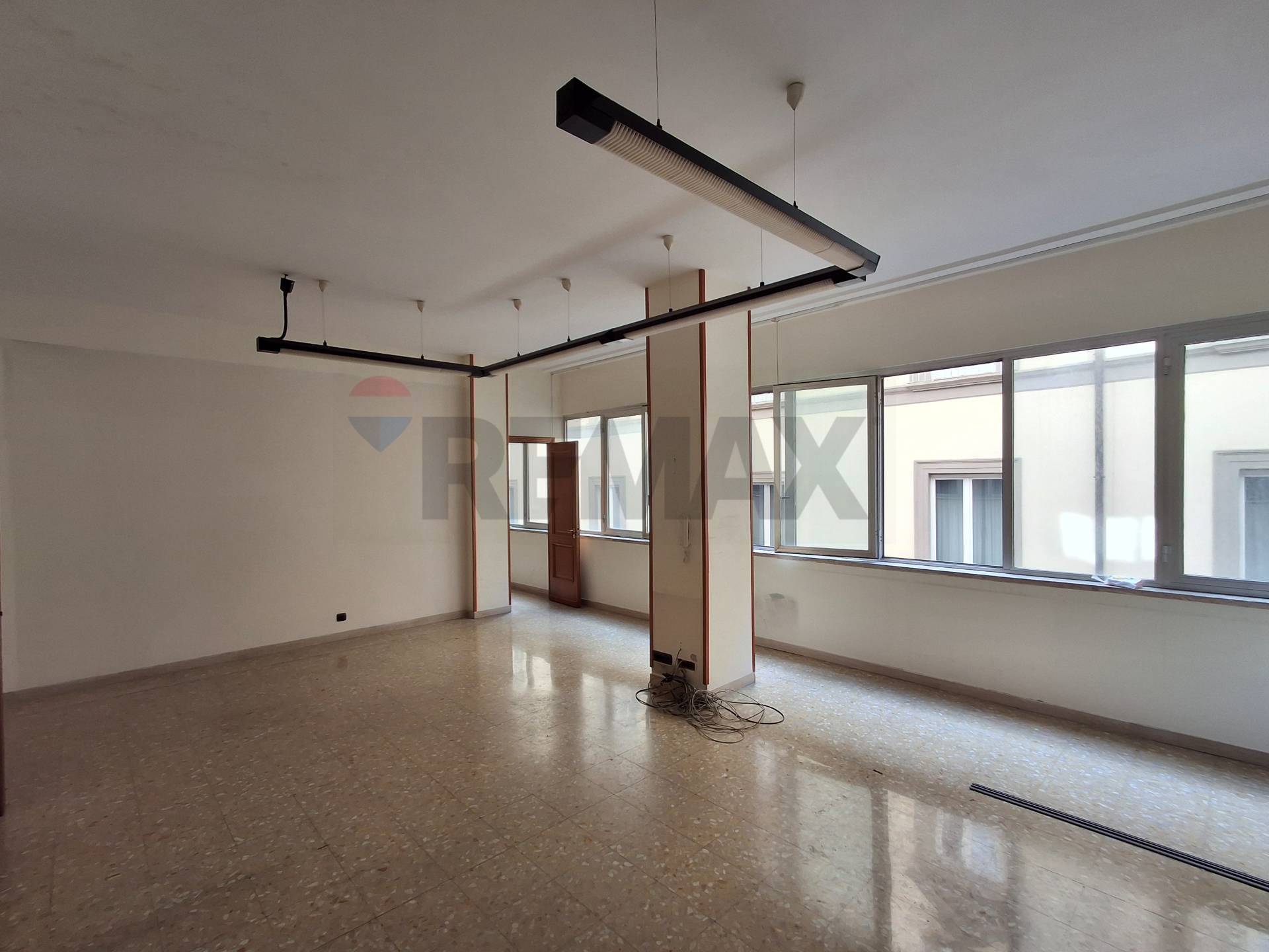 Ufficio in vendita a Napoli, Centro - foto 4