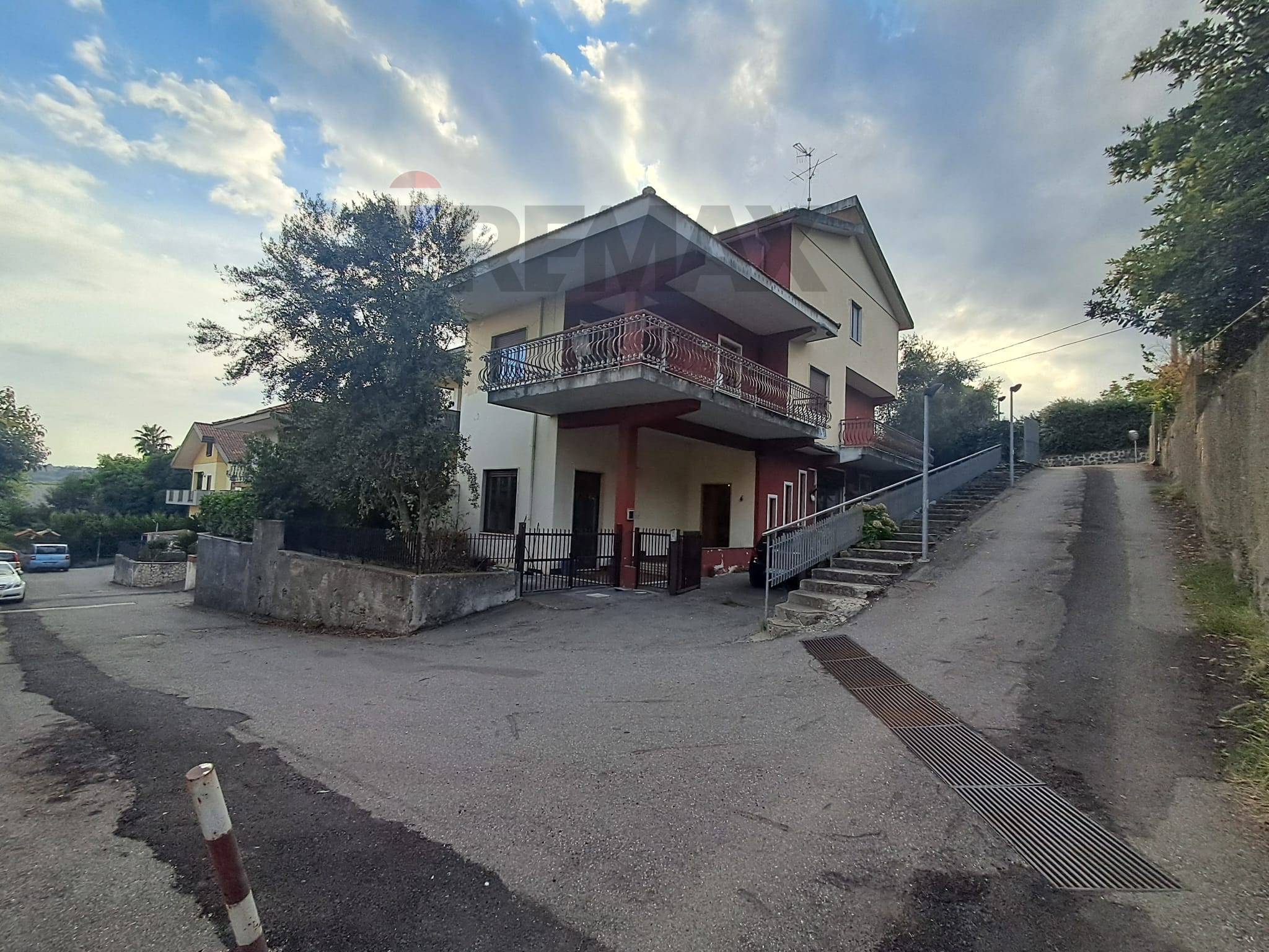 Villa in vendita a Giarre - foto 2