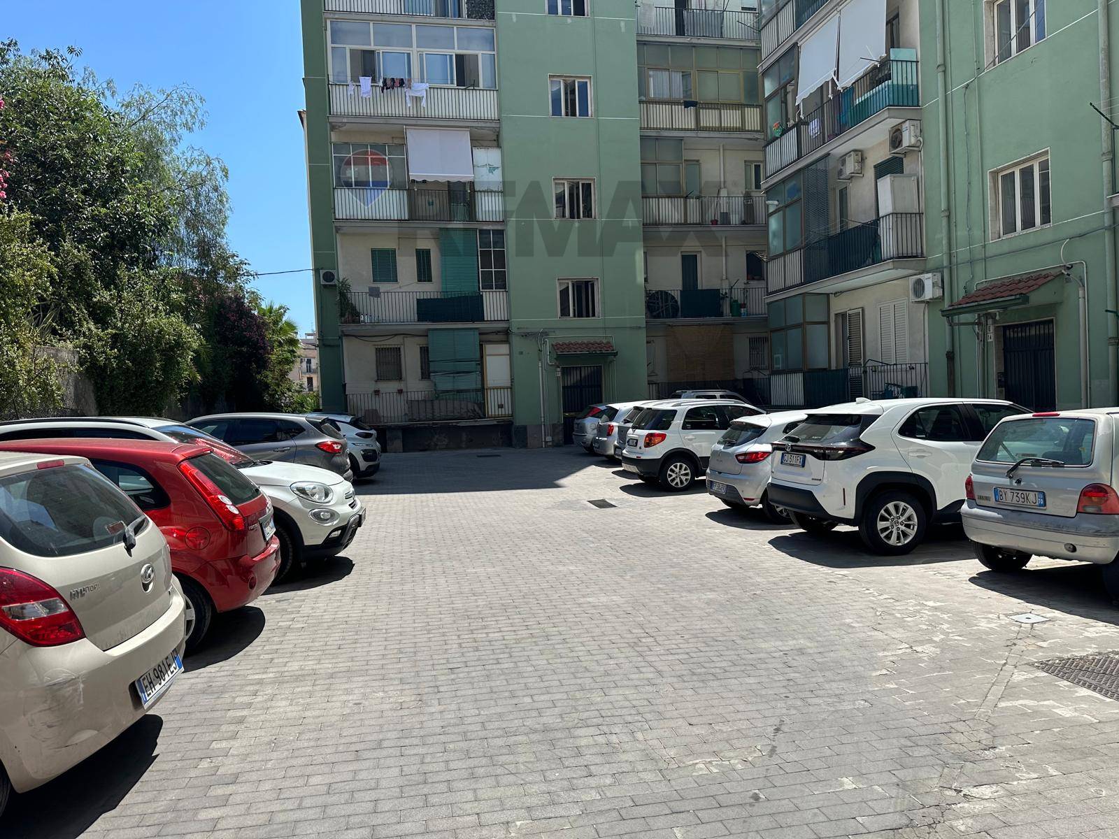 Appartamento in vendita a Catania, Vulcania, borgo - foto 2