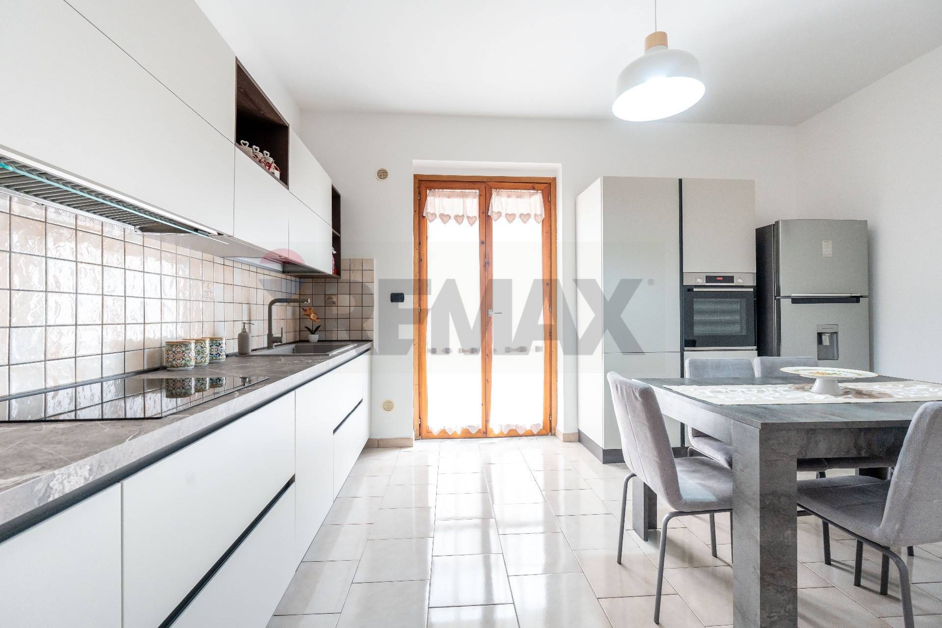 Appartamento a Aci Sant'Antonio
