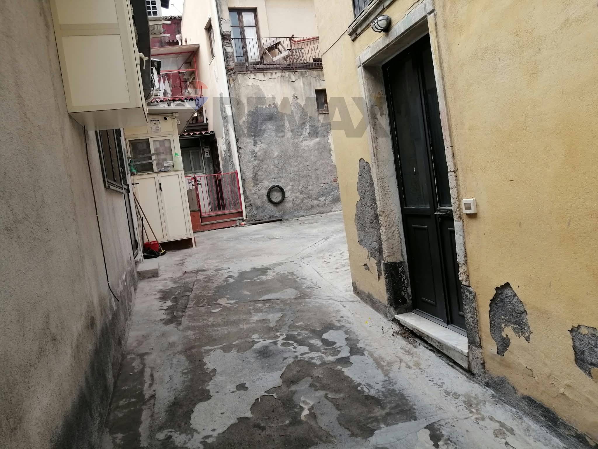 Appartamento in vendita a Catania, Centro storico, porto - foto 6