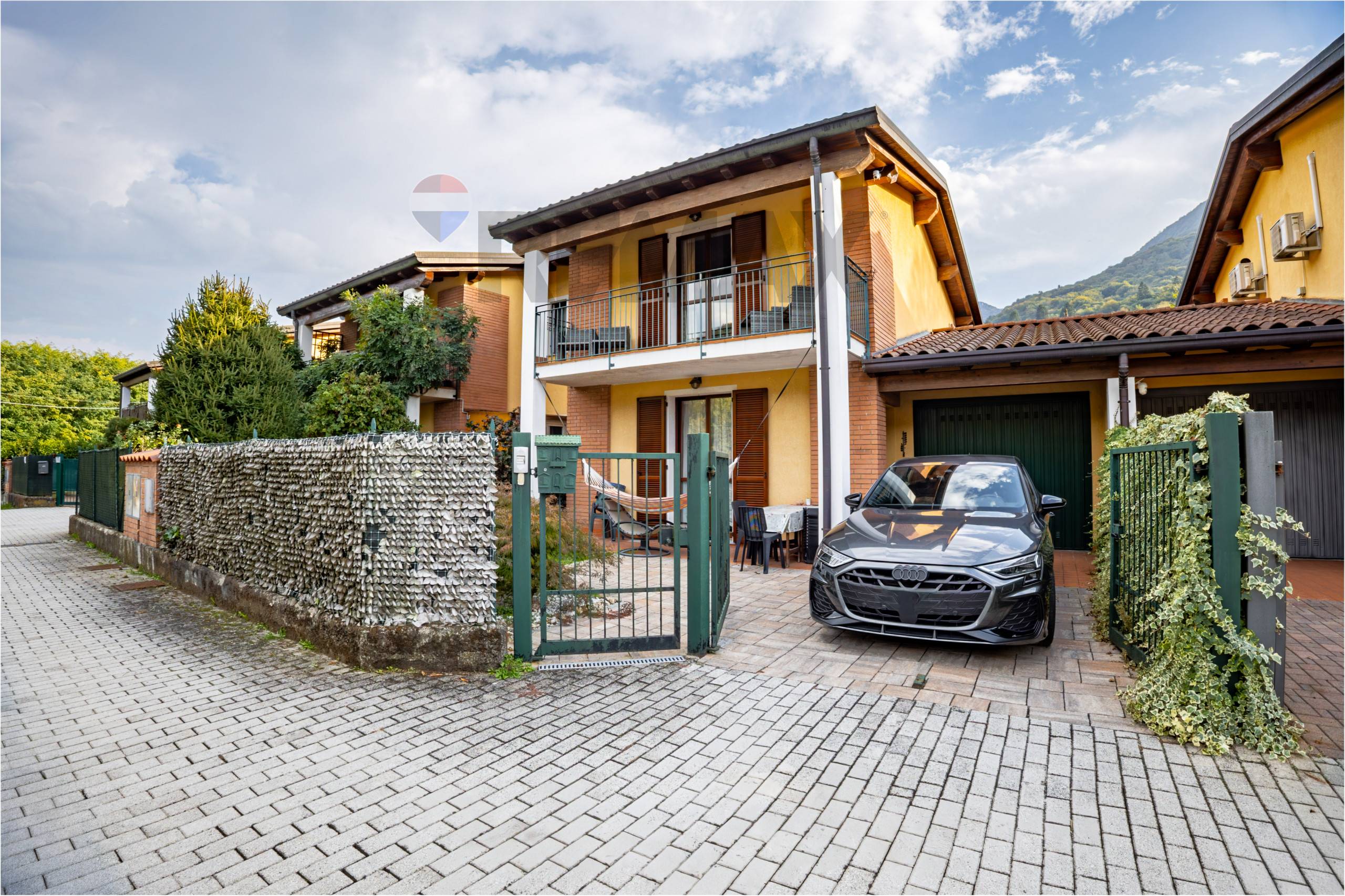 Villa in vendita a Cremenaga - foto 1
