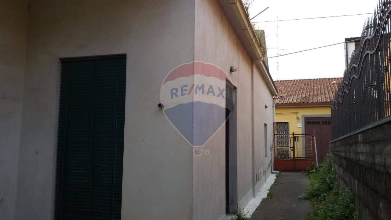 Villa Unifamiliare - Indipendente ZAFFERANA ETNEA vendita    RE/MAX CasAffare