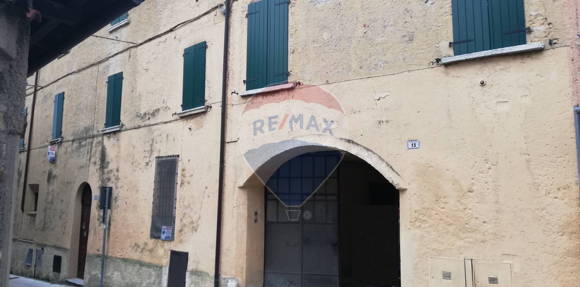 Rustico - Cascina SAN FELICE DEL BENACO vendita  Portese  RE/MAX Edilfin