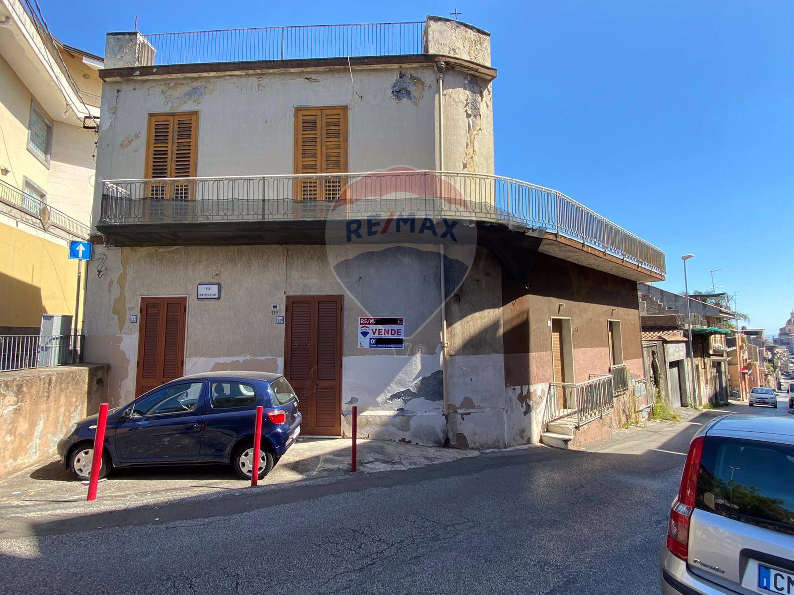  aci catena vendita quart:  re/max white house