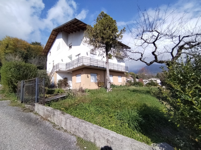 Casa Indipendente in vendita