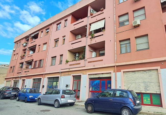 Locale Commerciale in Vendita