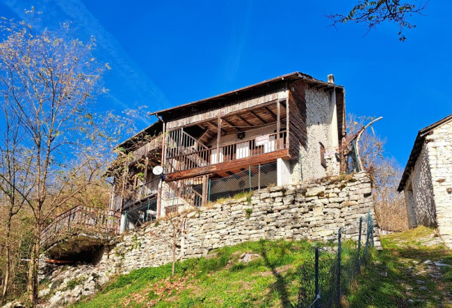 Casa Semindipendente in vendita