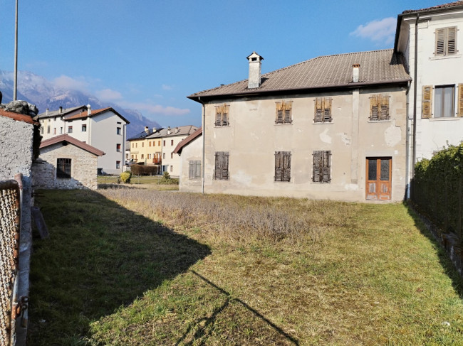 Casa Semindipendente in vendita