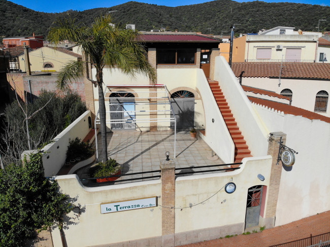 Casa Indipendente in Vendita