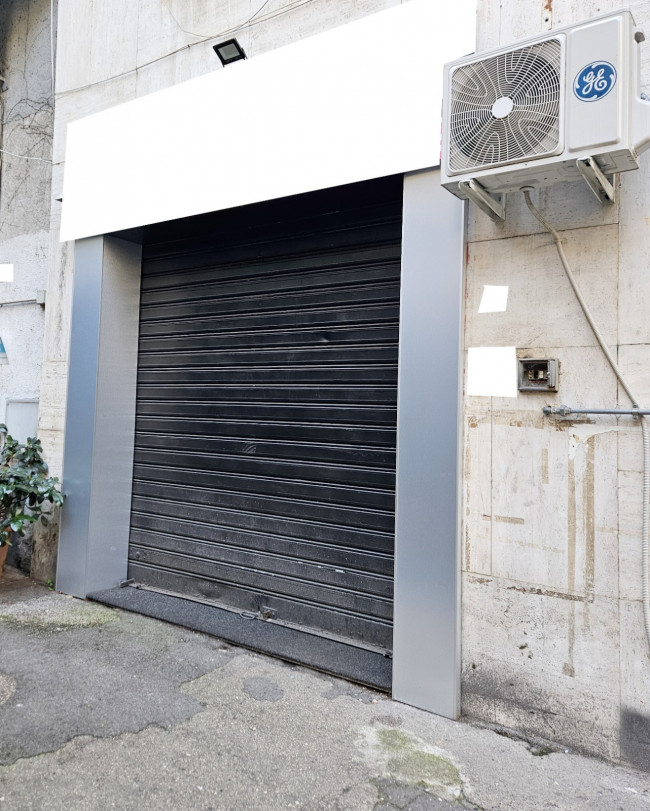 Locale Commerciale in Vendita