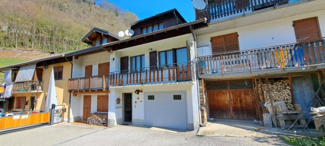 Casa Semindipendente in vendita