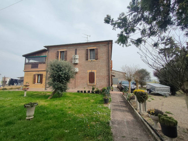 Casa Semindipendente in Vendita