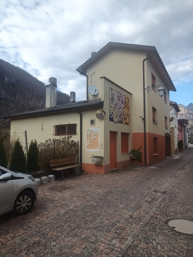 Casa Indipendente in vendita