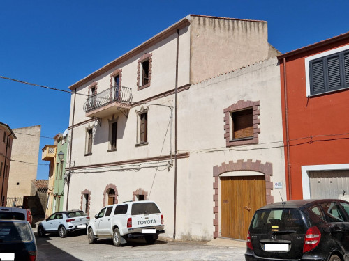 Casa Indipendente in Vendita