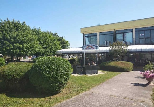 Commerciale Altro in Vendita