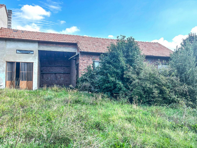 Casa Indipendente in Vendita