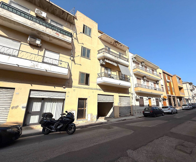 Magazzino in Vendita