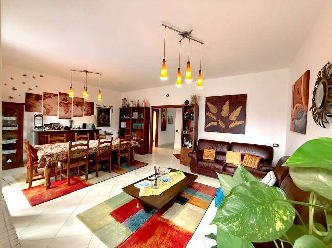 Appartamento in Vendita